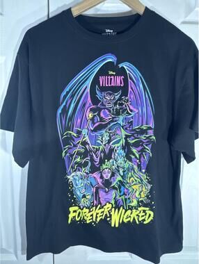 Disney Villains Forever Wicked Graphic T-Shirt Jerry Leigh Black Size S